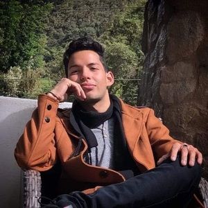 Meet your Posher, Anthony